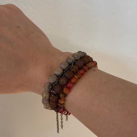 Bracelets - Picture 3 of 5